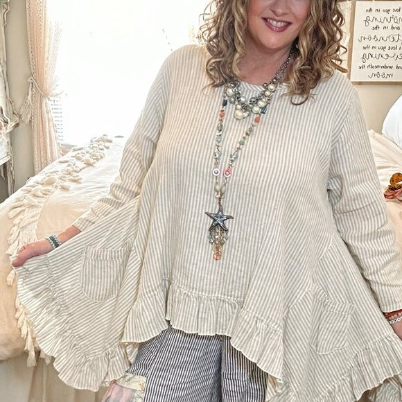 Hearts Desire Butterfly Long Linen Top One Size-Tan/Beige/ Boutique Artisan - Picture 2 of 4